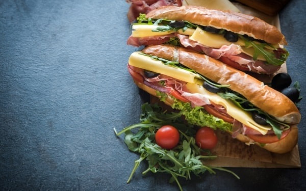 Take-away fra Dania sandwich & salat